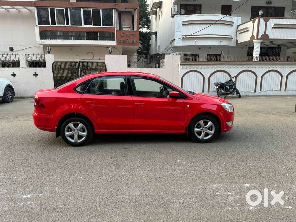 Skoda Rapid 1.6 Mpi Mt Elegance Plus, 2013, Petrol