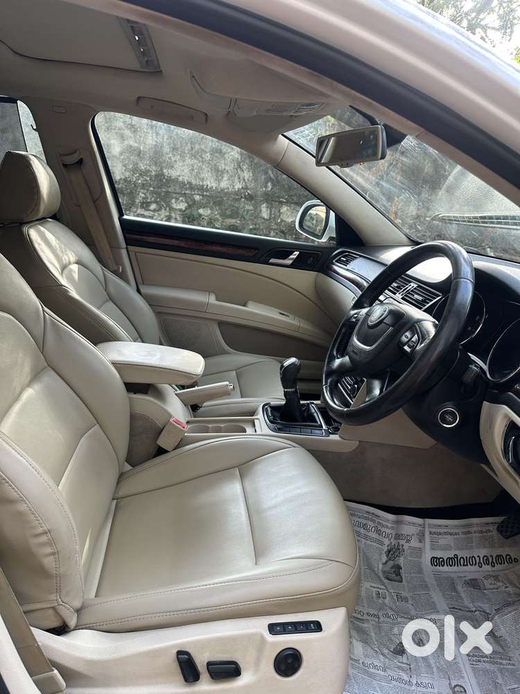 Skoda Superb Elegance 1.8 Tsi Mt, 2012, Petrol