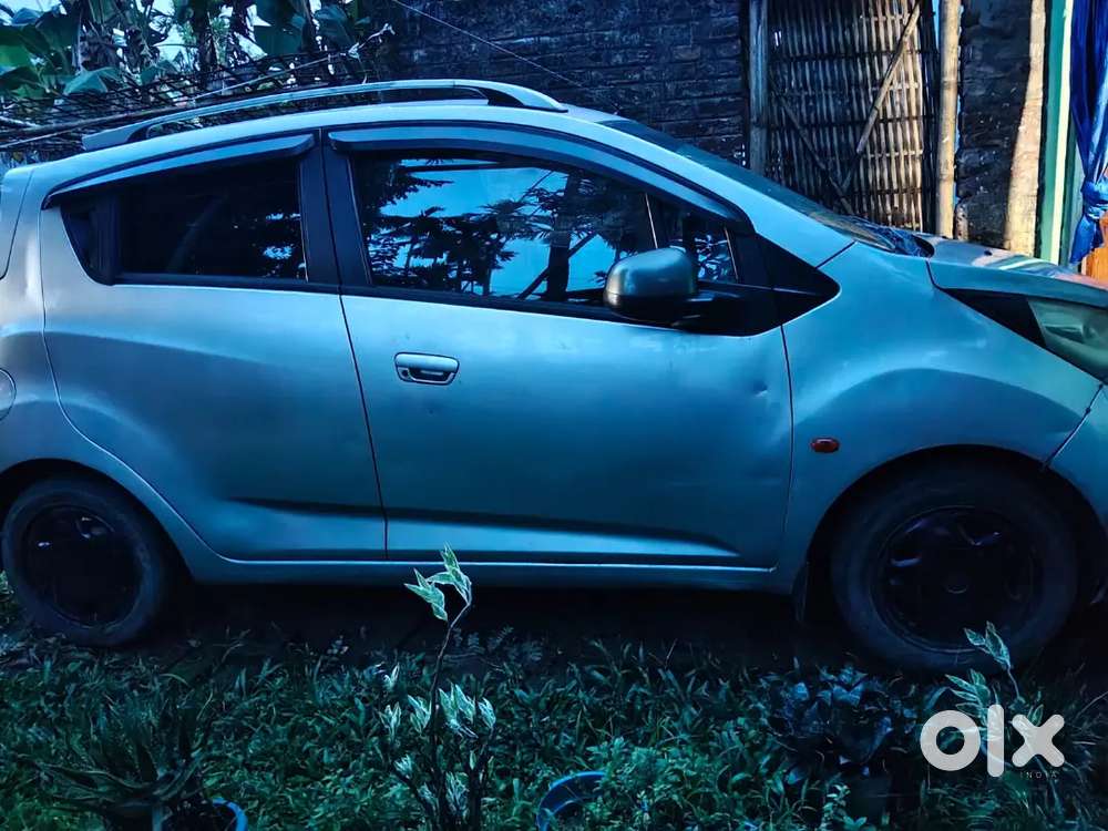Chevrolet Beat Lt 2012 Petrol