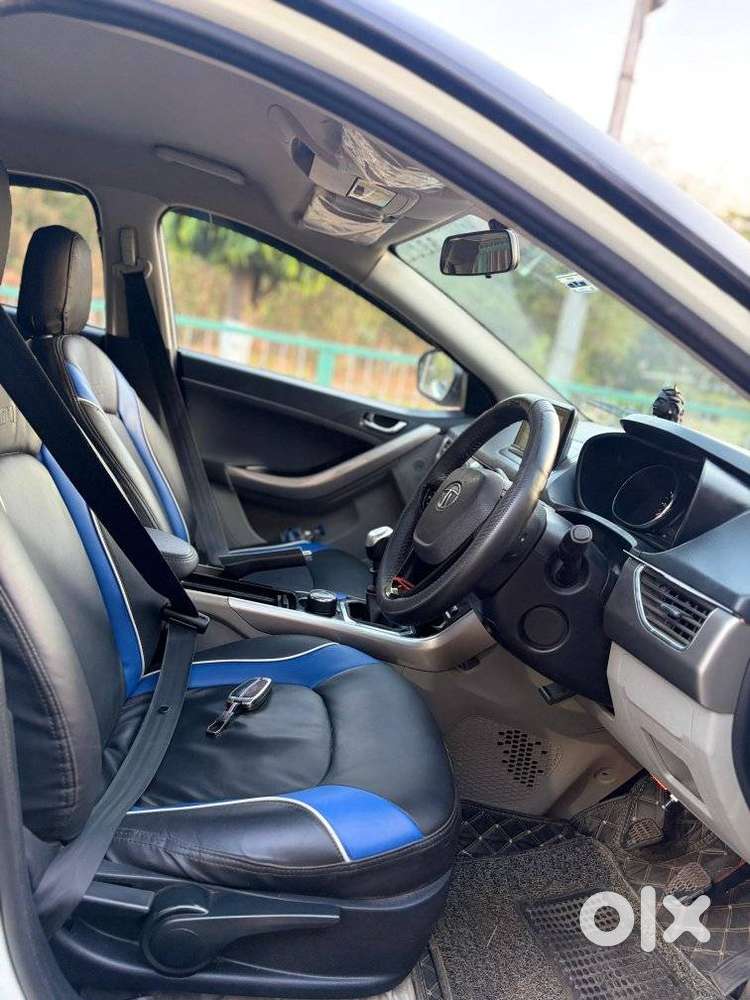 Tata Nexon 1.5 Revotorq Xz Plus Dual Tone, 2019, Petrol