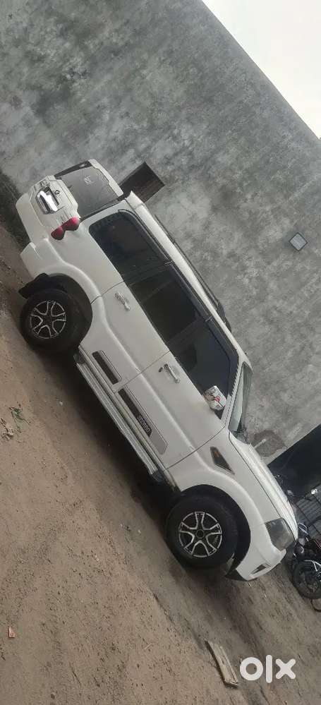 Mahindra Scorpio Classic 2016