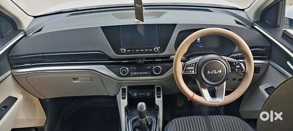 Kia Carens 1.5 Prestige 7 Str, 2023, Petrol