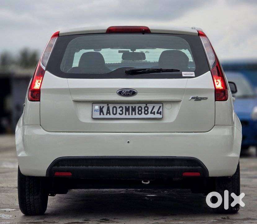 Ford Figo, 2010, Petrol