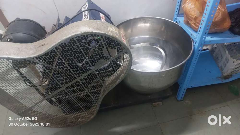 Atta mixer and ss Chinese double ranger commercial stove