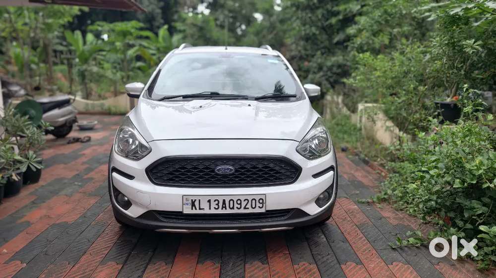 Ford Freestyle Petrol 2019
