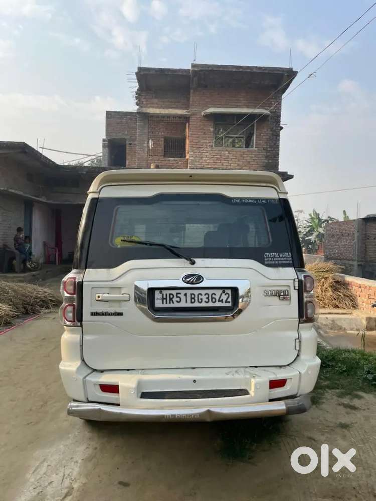 Mahindra Scorpio 2015