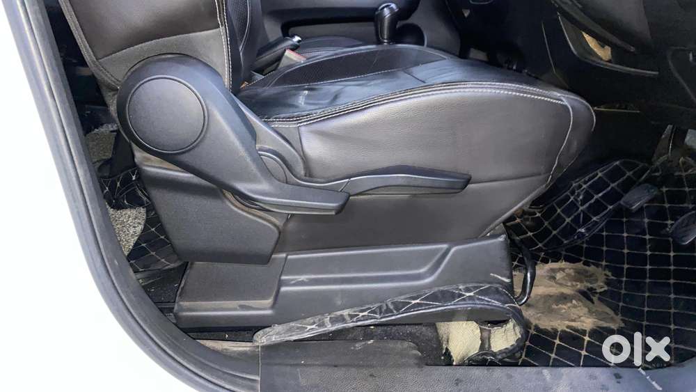 Maruti Suzuki Xl6 Alpha, 2019, Petrol