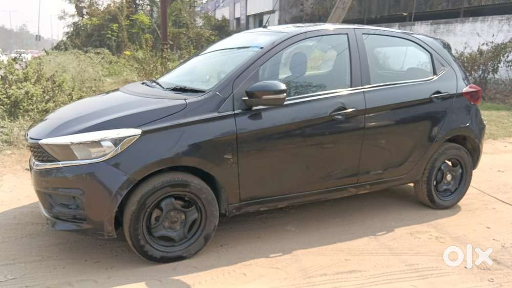 Tata Tiago 1.2 Revotron Xt, 2023, Cng & Hybrids