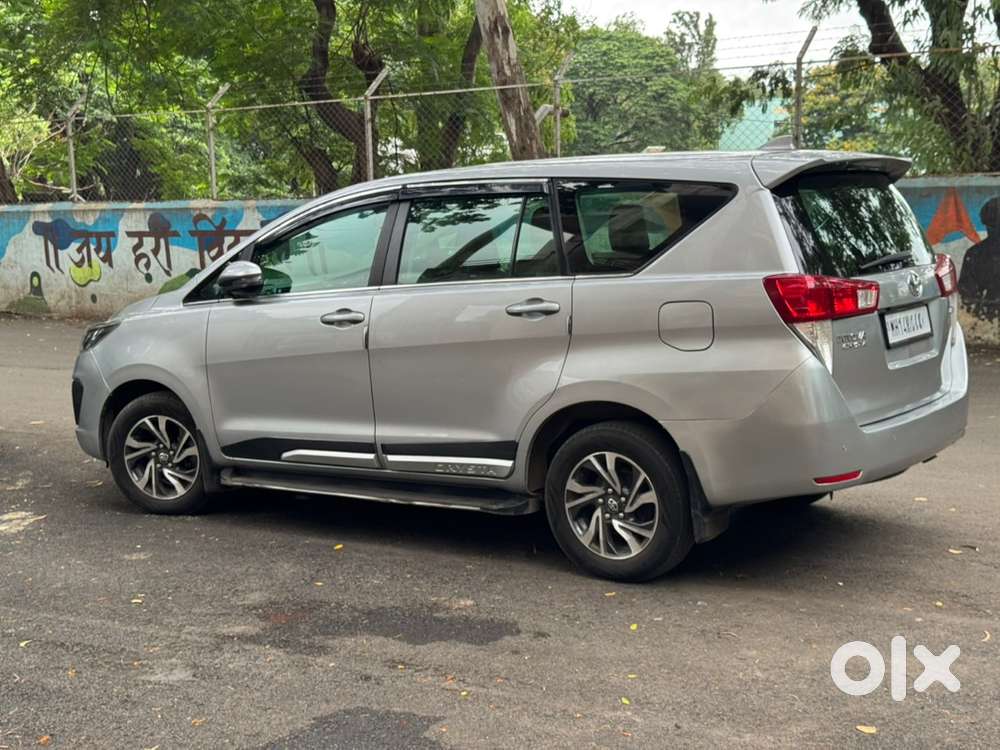 2022 Toyota Innova Crysta