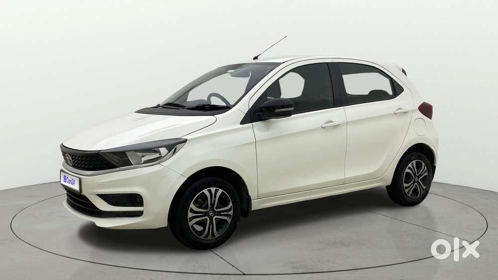 Tata Tiago 1.2 Revotron Xta, 2023, Petrol