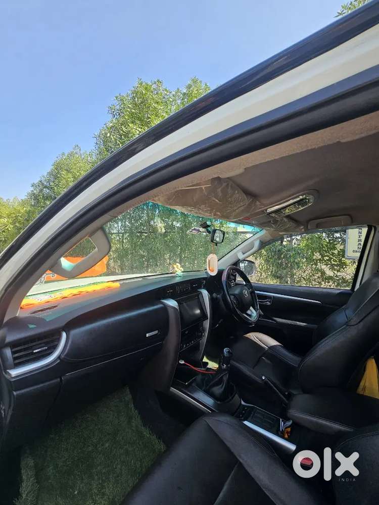 Toyota Fortuner 2018 Diesel 156000 Km Driven