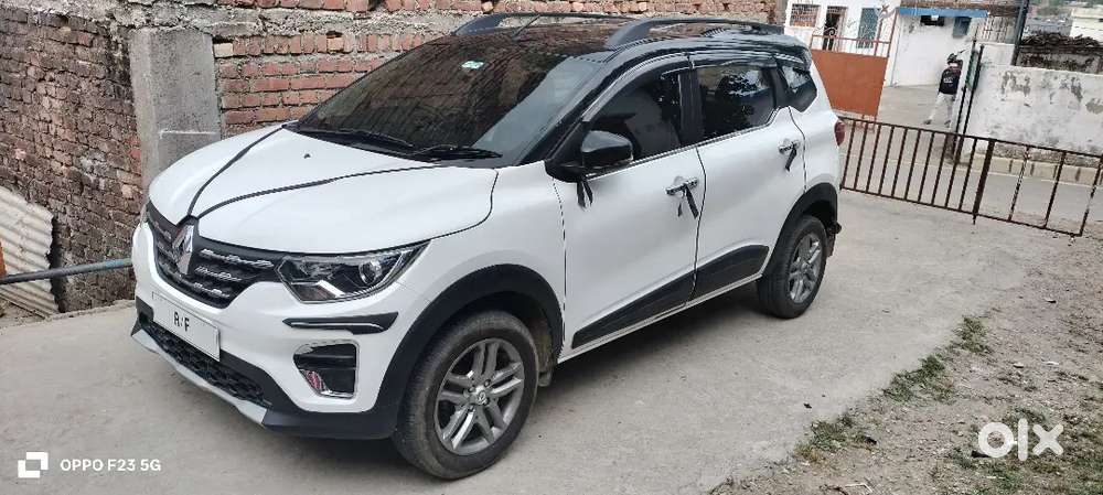 Renault Triber Rxz 2025 Amt Dual Tone