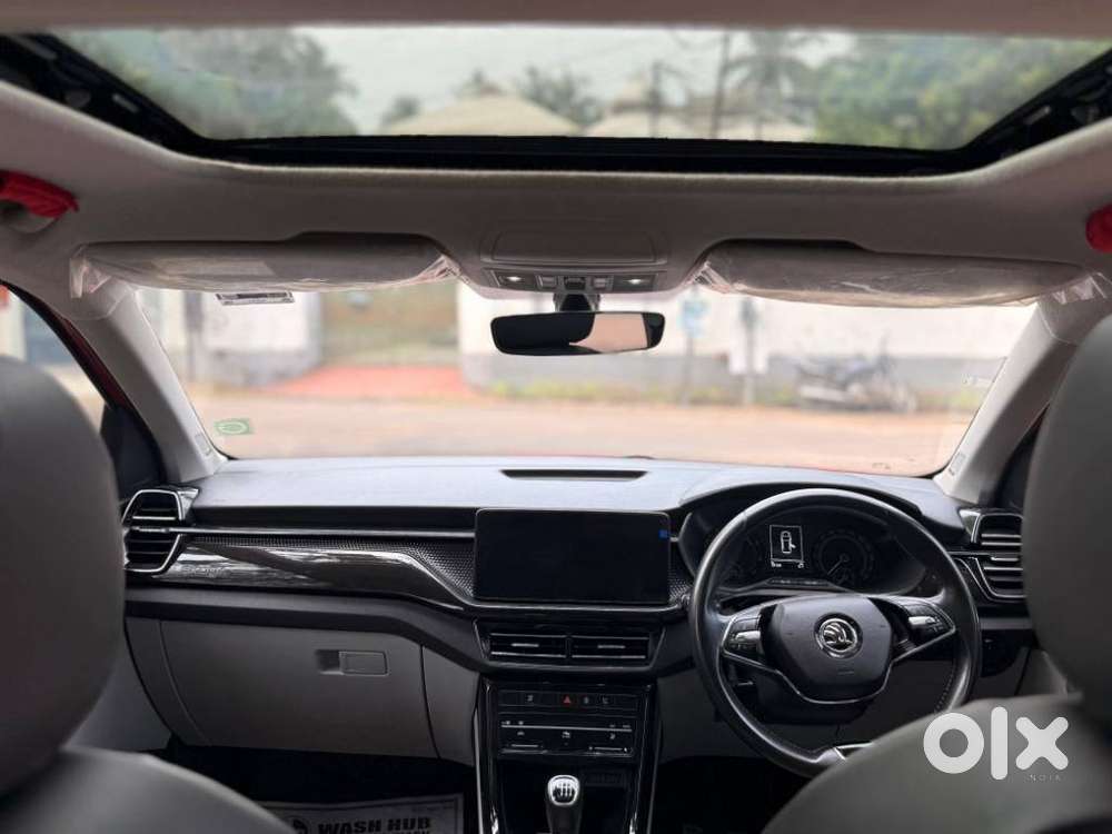 Skoda Kushaq 1.0 Tsi Style, 2022, Petrol