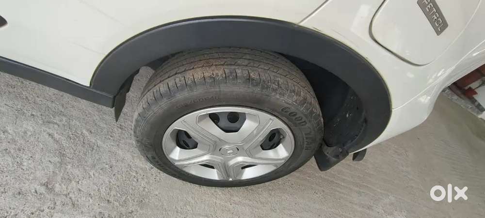 Well Maintained Bank Manager Nexon Car For Sale