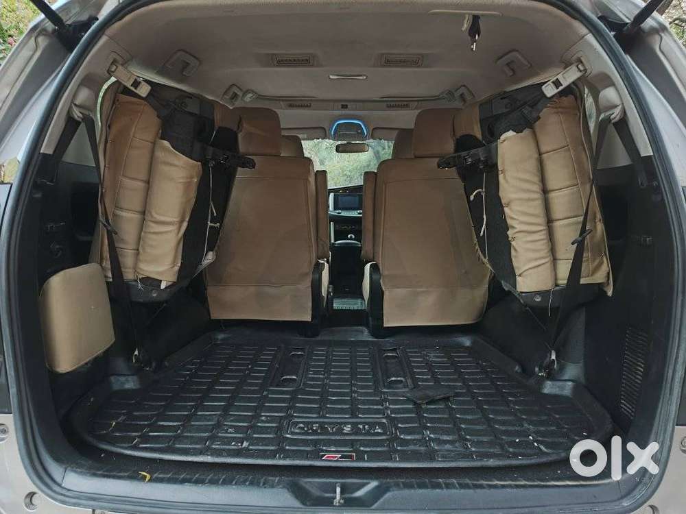 Toyota Innova Crysta