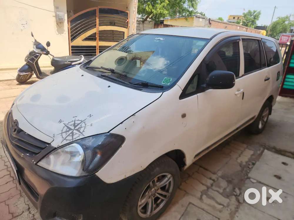 Toyota Innova 2010 Diesel Well Maintained