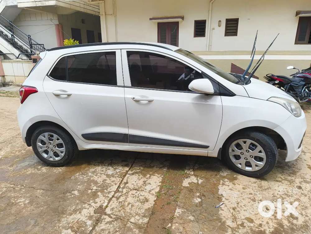 Hyundai Grand I10 Sportz 2016