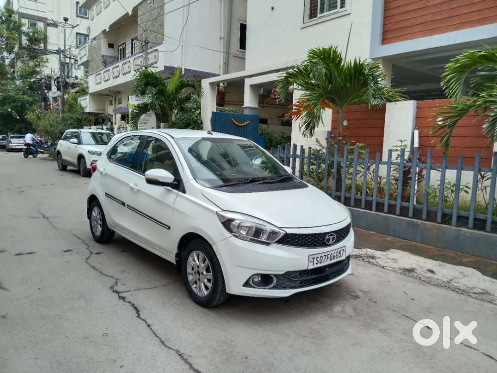 Tata Tiago Xza, 2017, Petrol