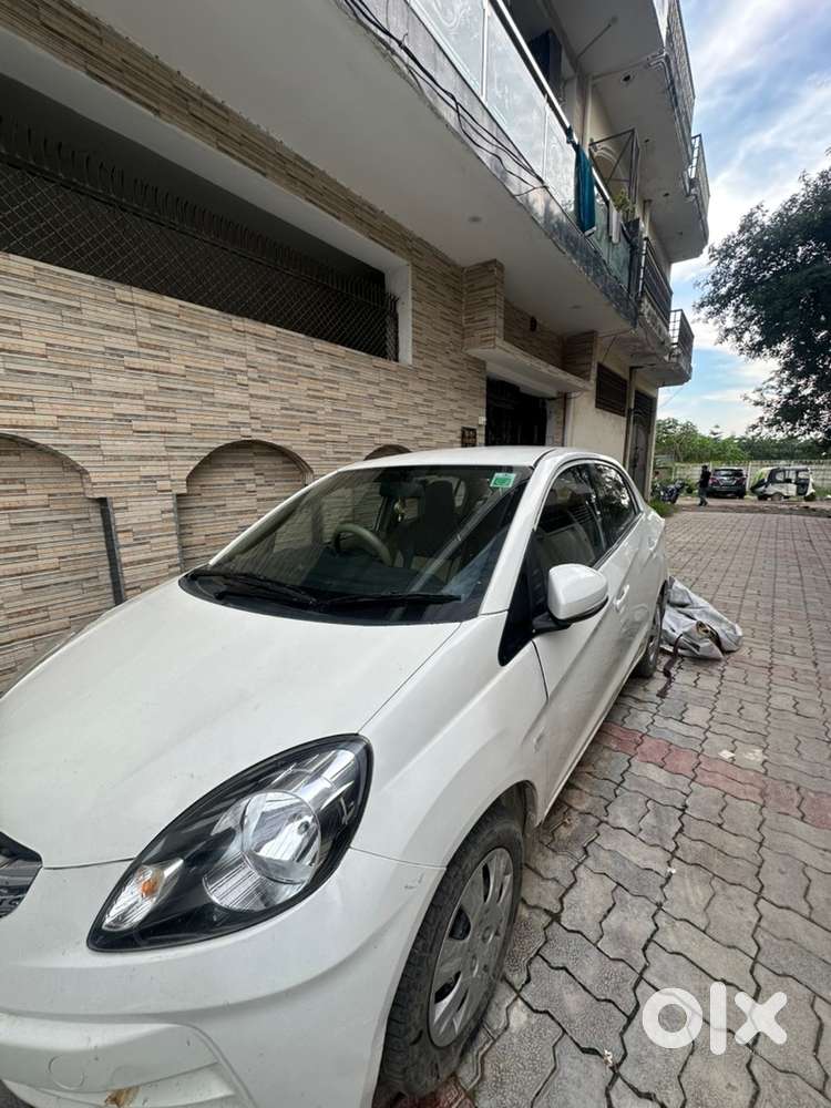 Honda Amaze Petrol 2016