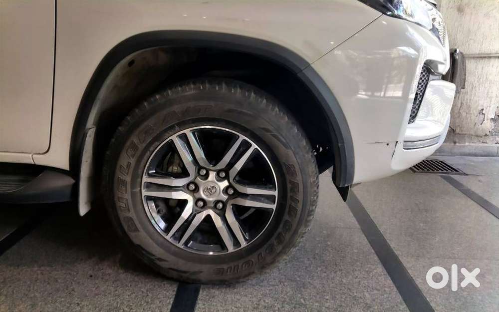 Toyota Fortuner [2021-ongoing] 2.7 2wd Petrol At, 2024, Petrol