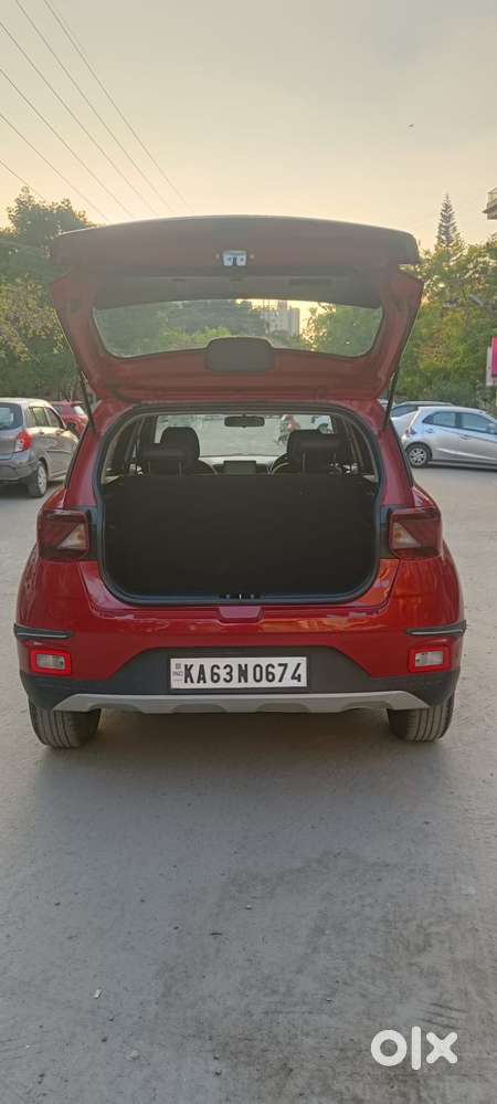 Hyundai Venue S Plus Mt 1.2 Kappa, 2022, Petrol