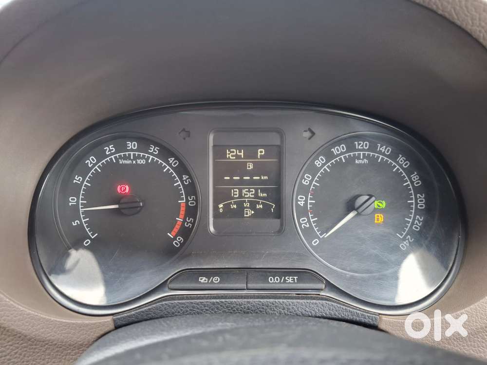 Skoda Rapid [ ] 1.5 Style Plus Tdi At, 2015, Diesel