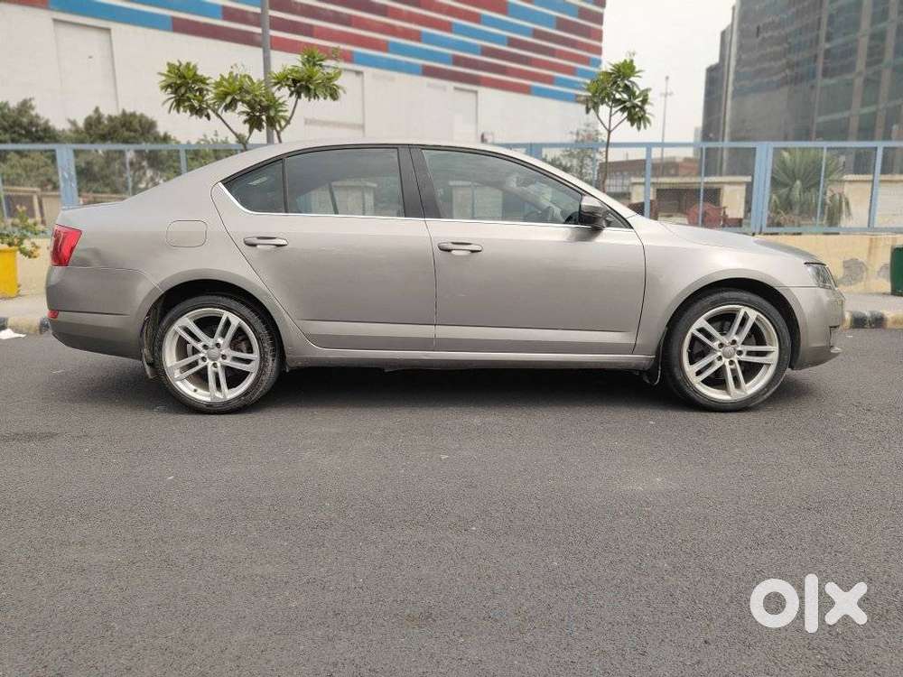 Skoda Octavia Elegance 1.8 Tsi At, 2014, Petrol