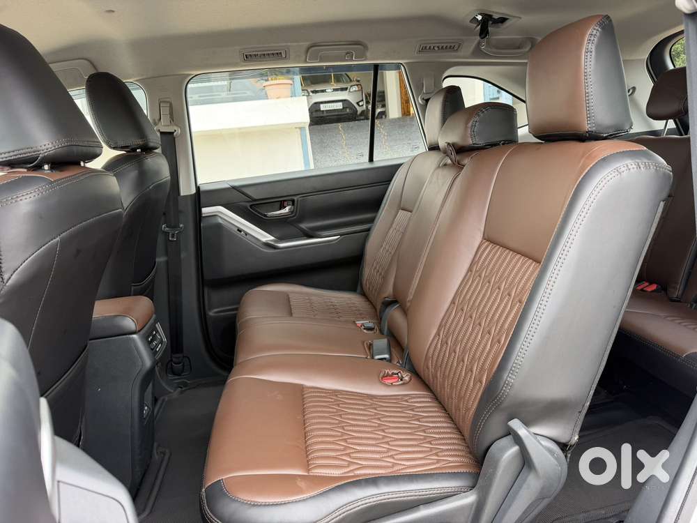Toyota Innova Hycross 2.0 Gx 8 Str, 2024, Petrol