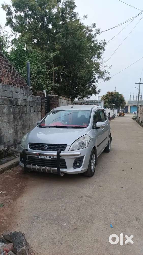 Maruti Suzuki Ertiga 2012