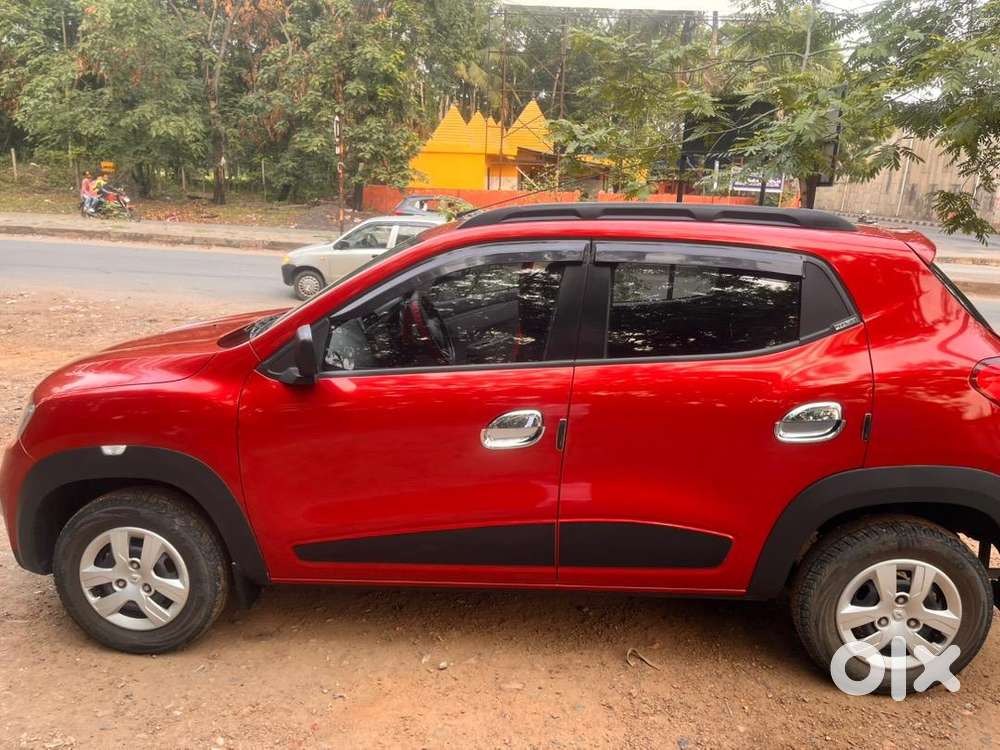 Renault Petrol Car 2016