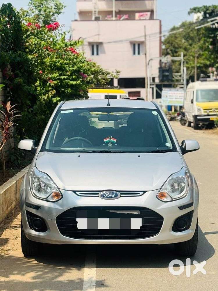 Ford Figo Petrol Zxi, 2013, Petrol