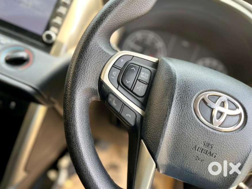 Toyota Innova Crysta 2.4 G Mt, 2022, Diesel