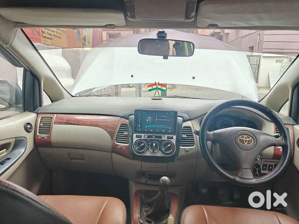 Toyota Innova 2.5 G (diesel) 8 Seater, 2010, Diesel