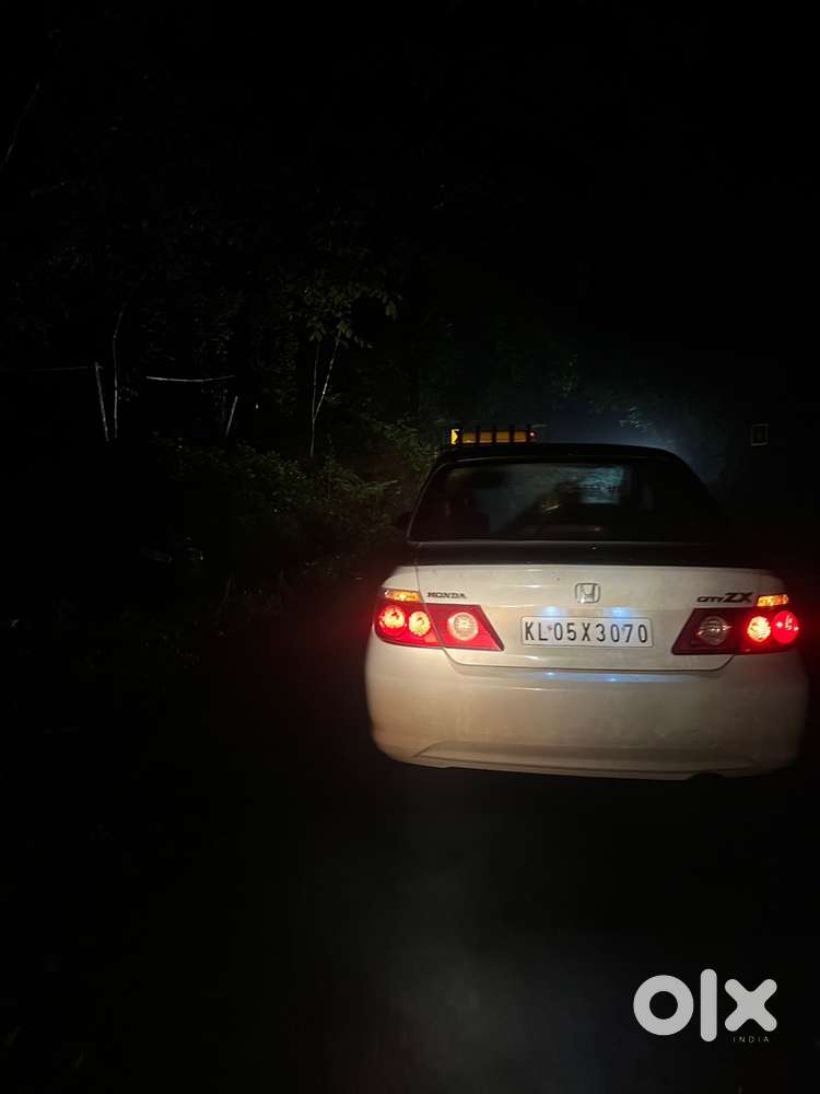 Honda City Zx 2006 Petrol Well Maintained