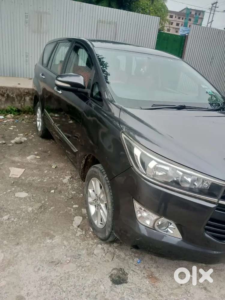 Toyota Innova Crysta 2016