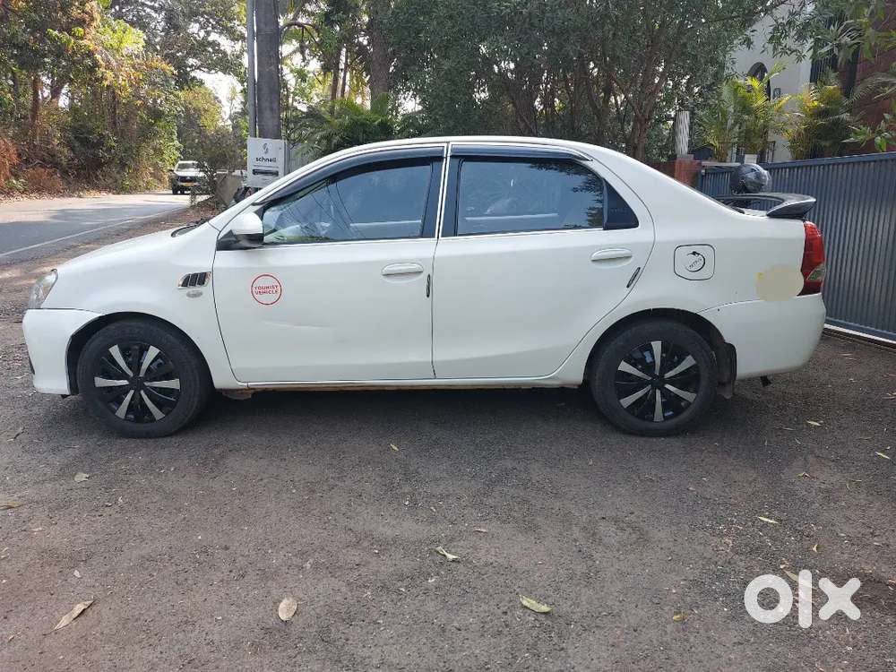 Toyota Etios 2015 Petrol 400000 Km Driven