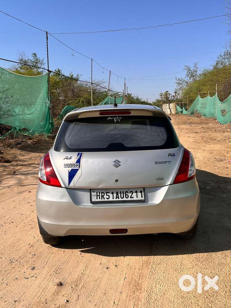 Maruti Suzuki Swift Vxi 2013 Petrol Well Maintained