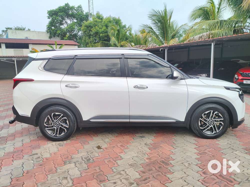 Kia Carens, 2023, Petrol