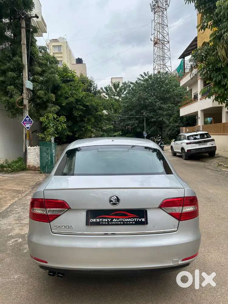 Skoda Superb 2015 Petrol Well Maintained