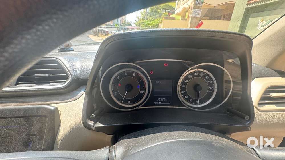 Maruti Suzuki Dzire 1.2 Vxi, 2022, Petrol