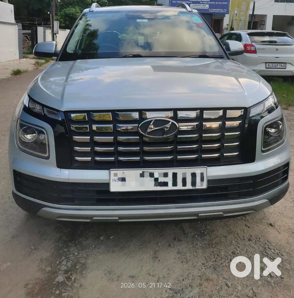 Hyundai Venue 1.5sx Crdi 2022 December Diesel Well Maintained