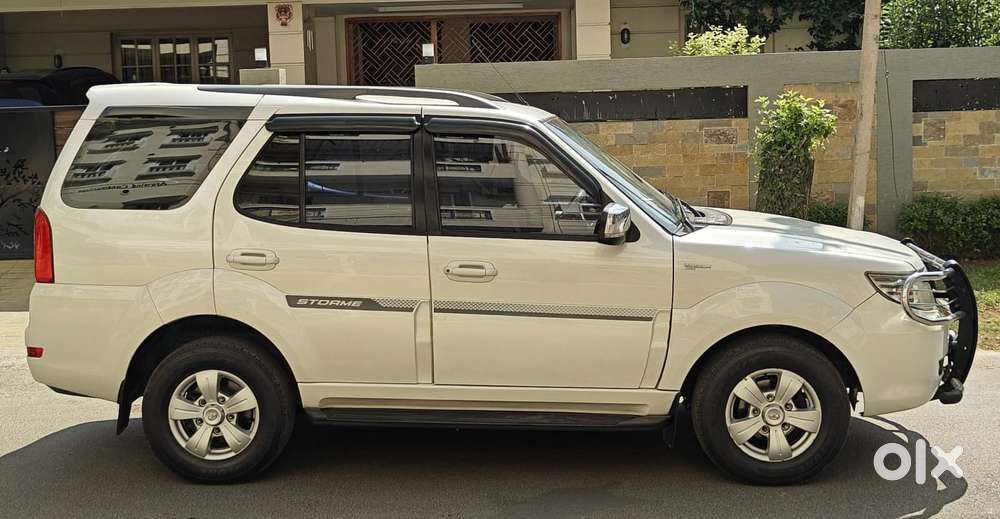 Tata Safari Storme Vx, 2016, Diesel