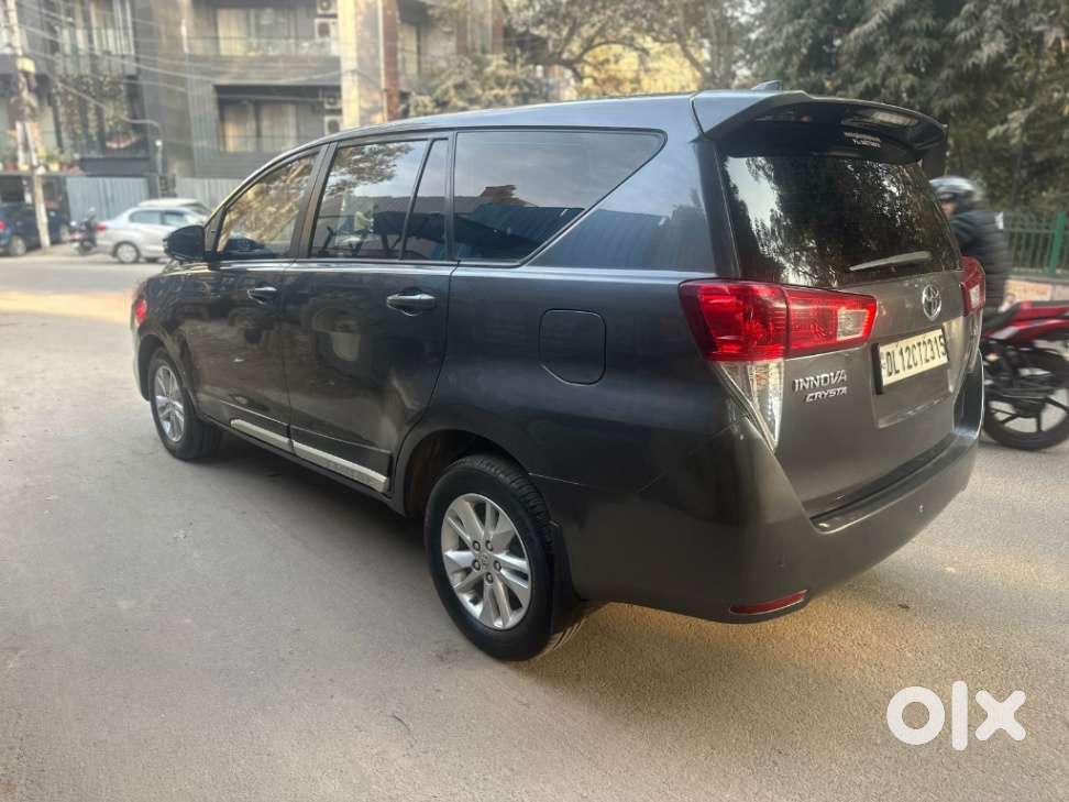 Toyota Innova Crysta