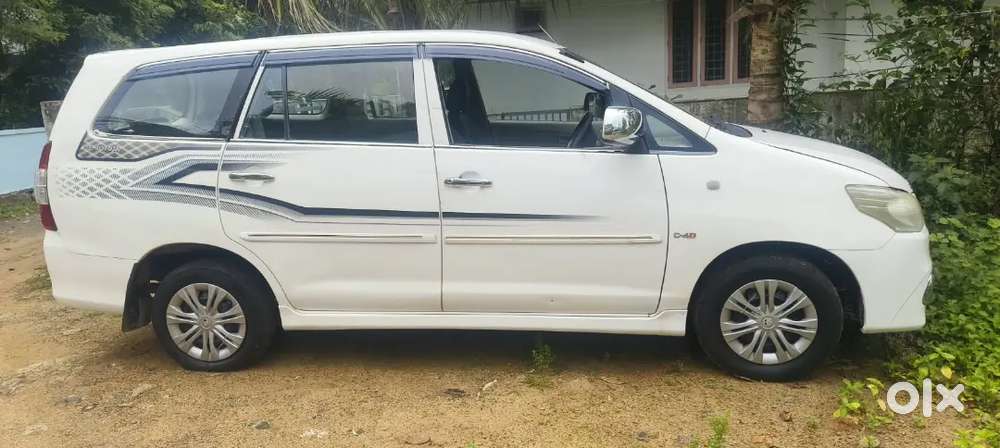 Toyota Innova 2.5 G 2012