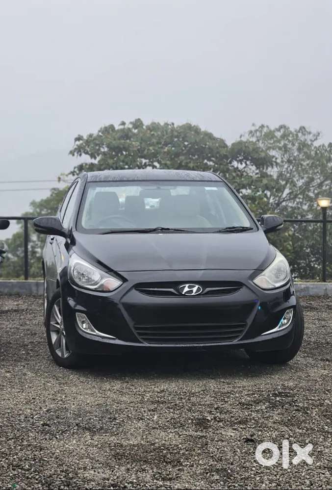 Hyundai Verna 2011 Petrol 120000 Km Driven