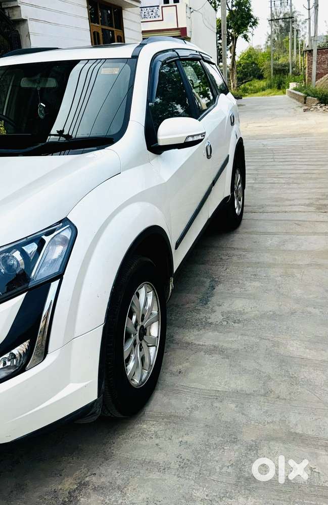 Mahindra Xuv500 2.2 W10 Sportz Edition Mt, 2015, Diesel