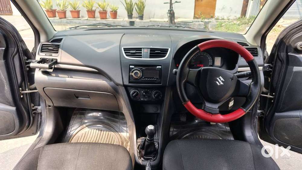 Maruti Suzuki Swift Lxi Optional-o, 2015, Petrol