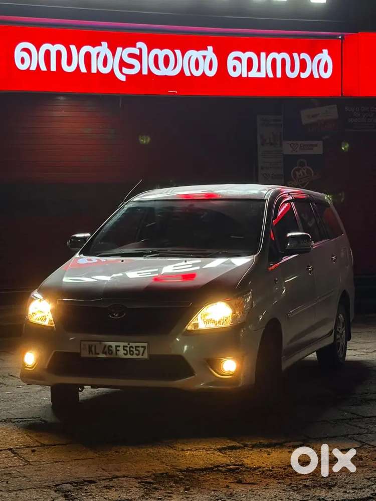 Toyota Innova 2012 Diesel Well Maintained