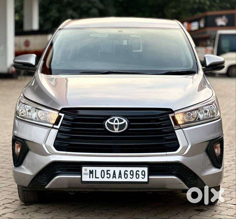 Toyota Innova Crysta 2.4 Gx Limited Edition 8 Str, 2022, Diesel