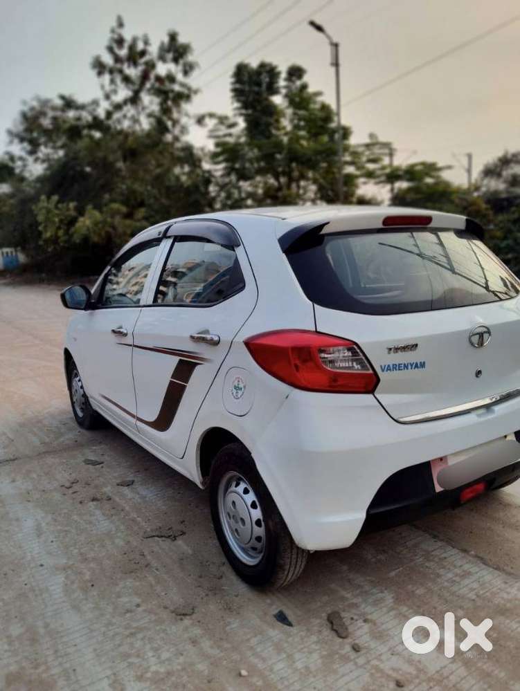 Tata Tiago 1.2 Revotron Xm, 2017, Petrol